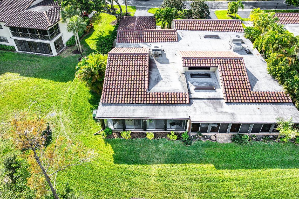 GLADES OF BOCA LAGO CONDO - Residential