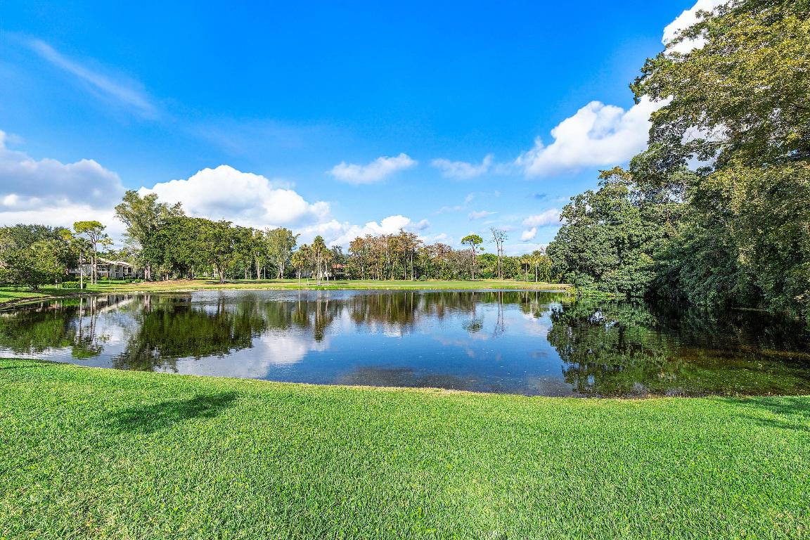 GLADES OF BOCA LAGO CONDO - Residential