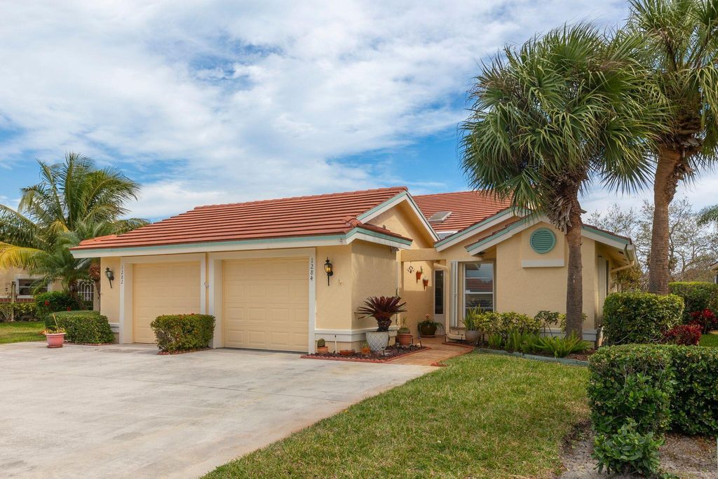 Photo of 1284 SW Greens Pointe Way, Palm City, FL 34990 (MLS # R10964401)