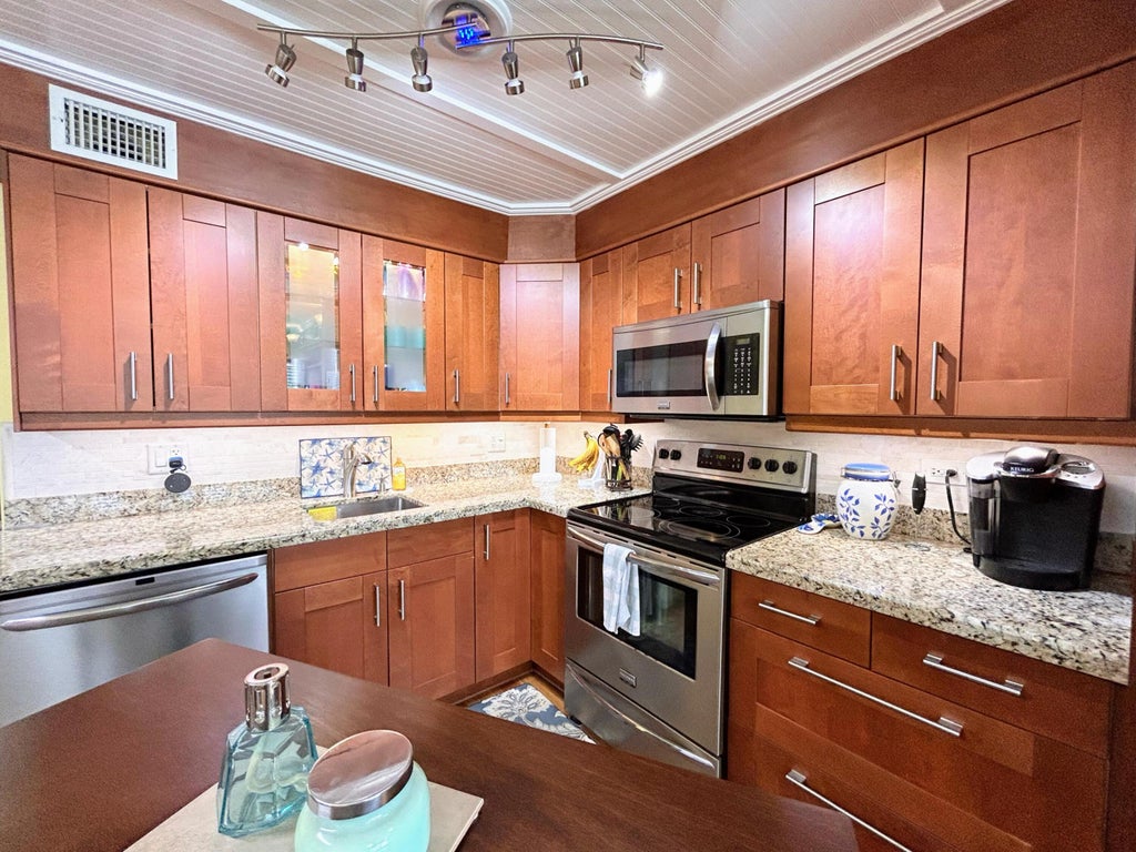 Photo of 150 Horizons E #207, Boynton Beach, FL 33435 (MLS # R11052361)