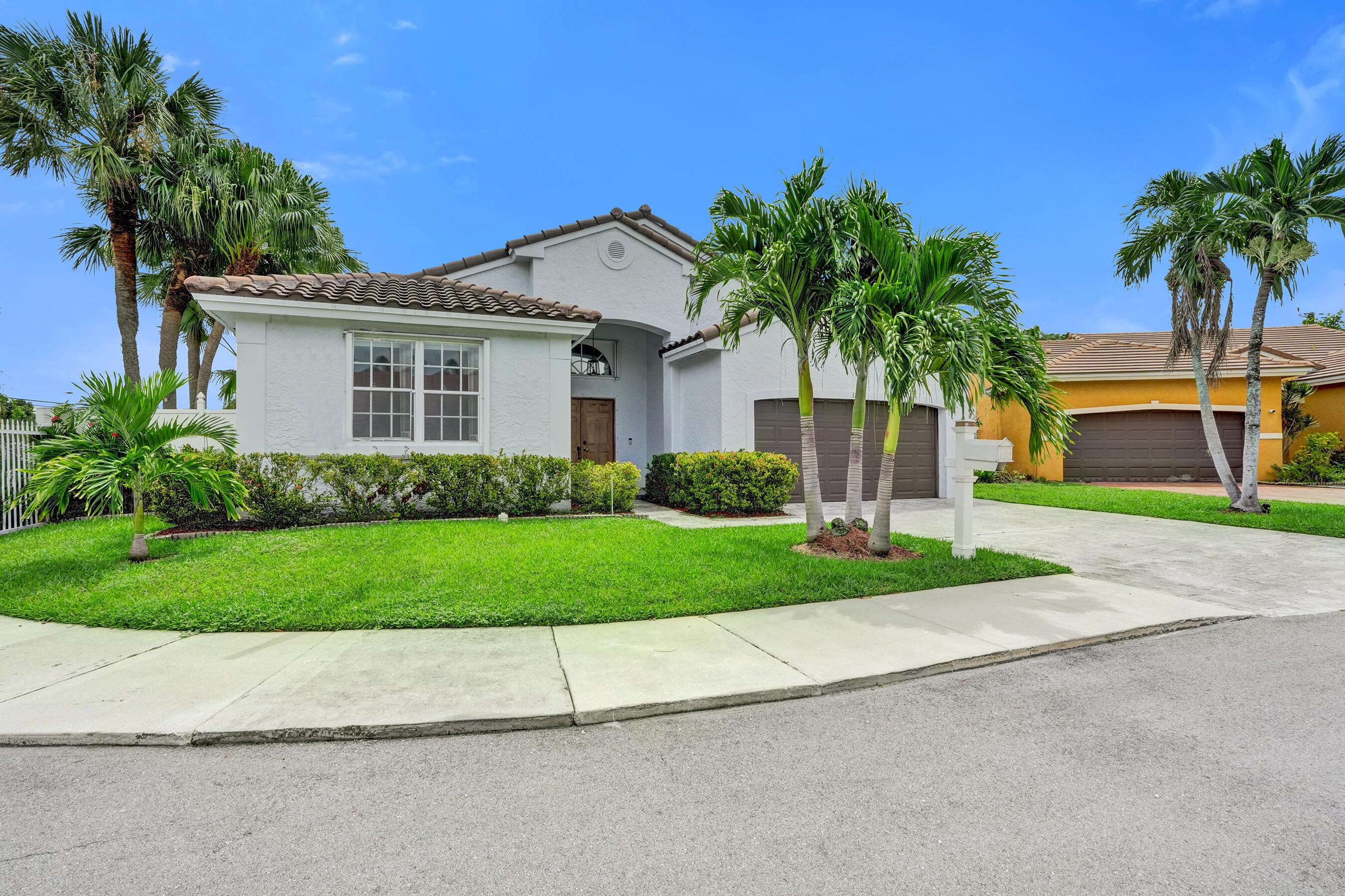3274 NW 22ND Avenue