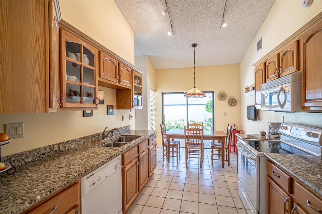 PRADERA PH 2 - Residential