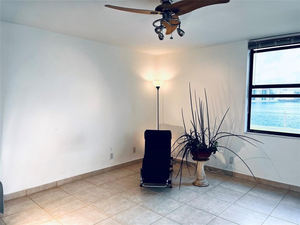 Lake Emerald - Residential Lease