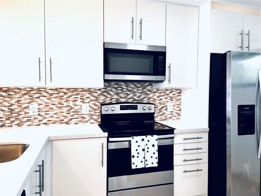 Lake Emerald - Residential Lease