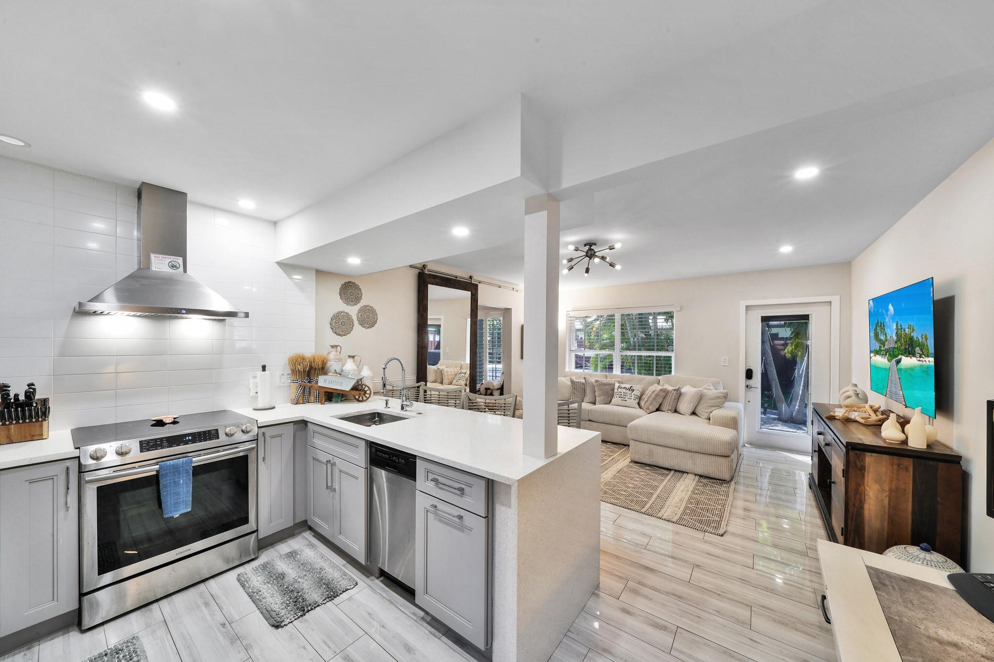 925 NE 40th Street