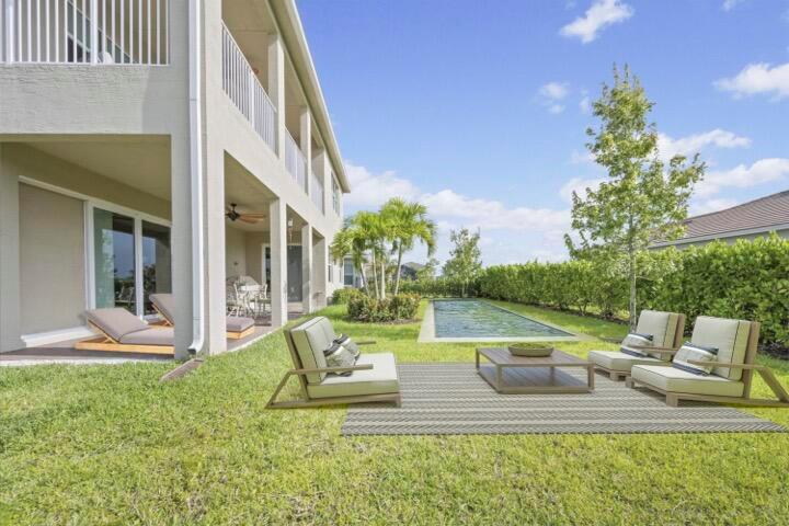 HAMMOCKS OF WESTLAKE - Residential