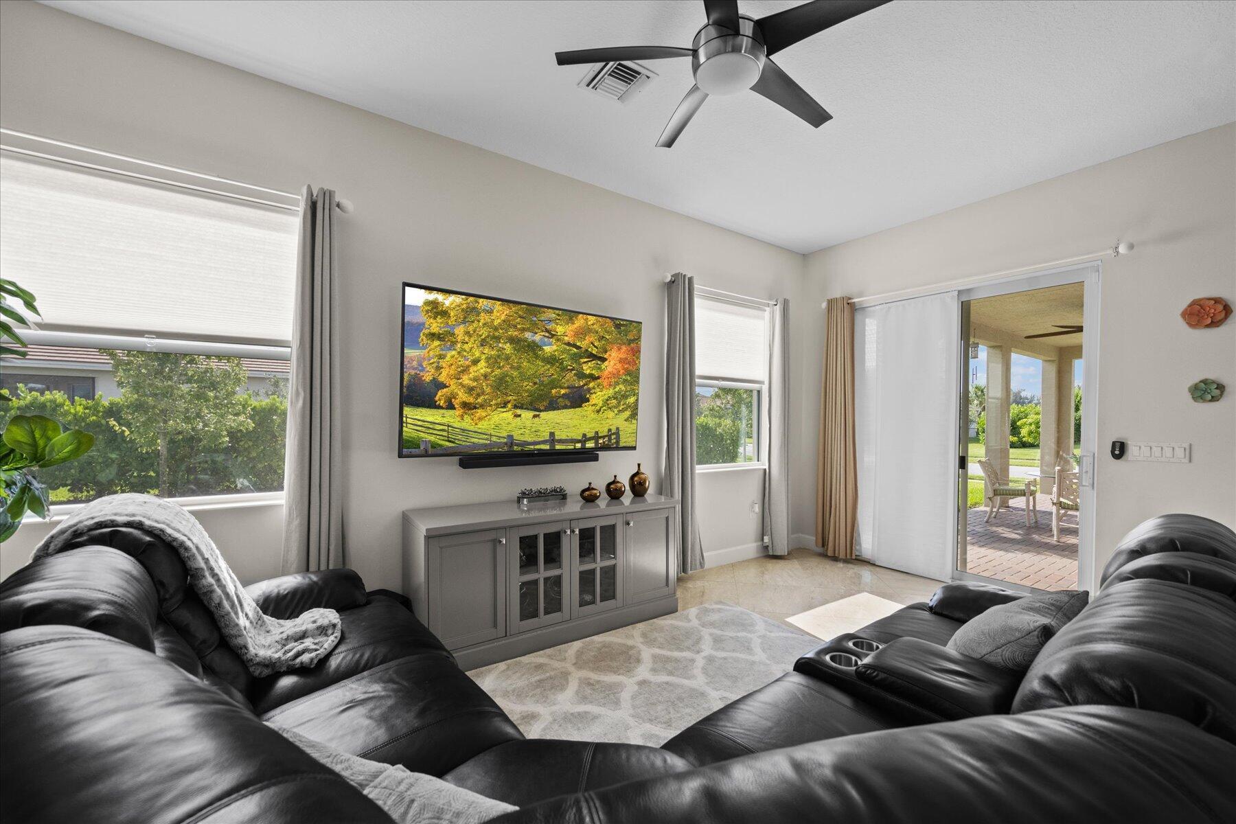 HAMMOCKS OF WESTLAKE - Residential