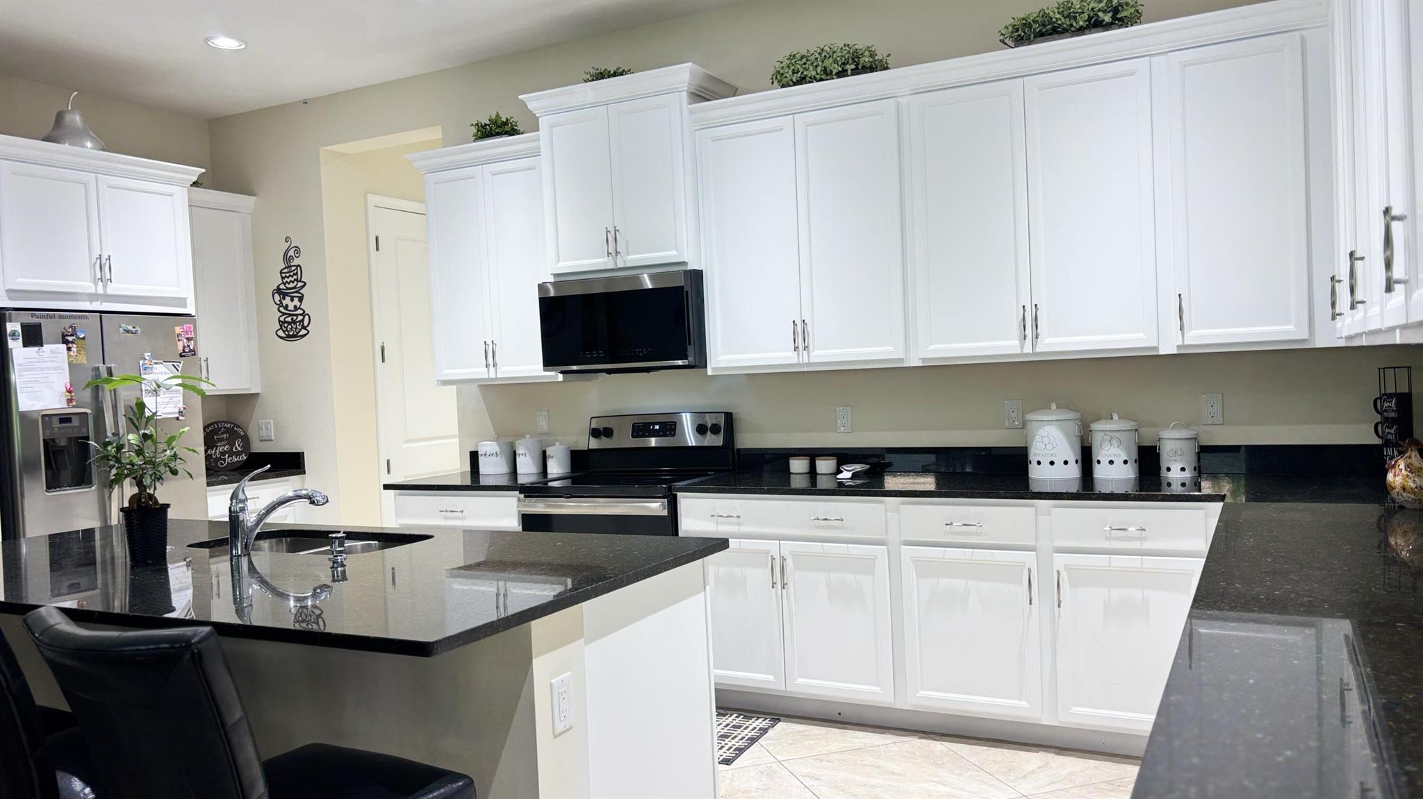 HAMMOCKS OF WESTLAKE - Residential