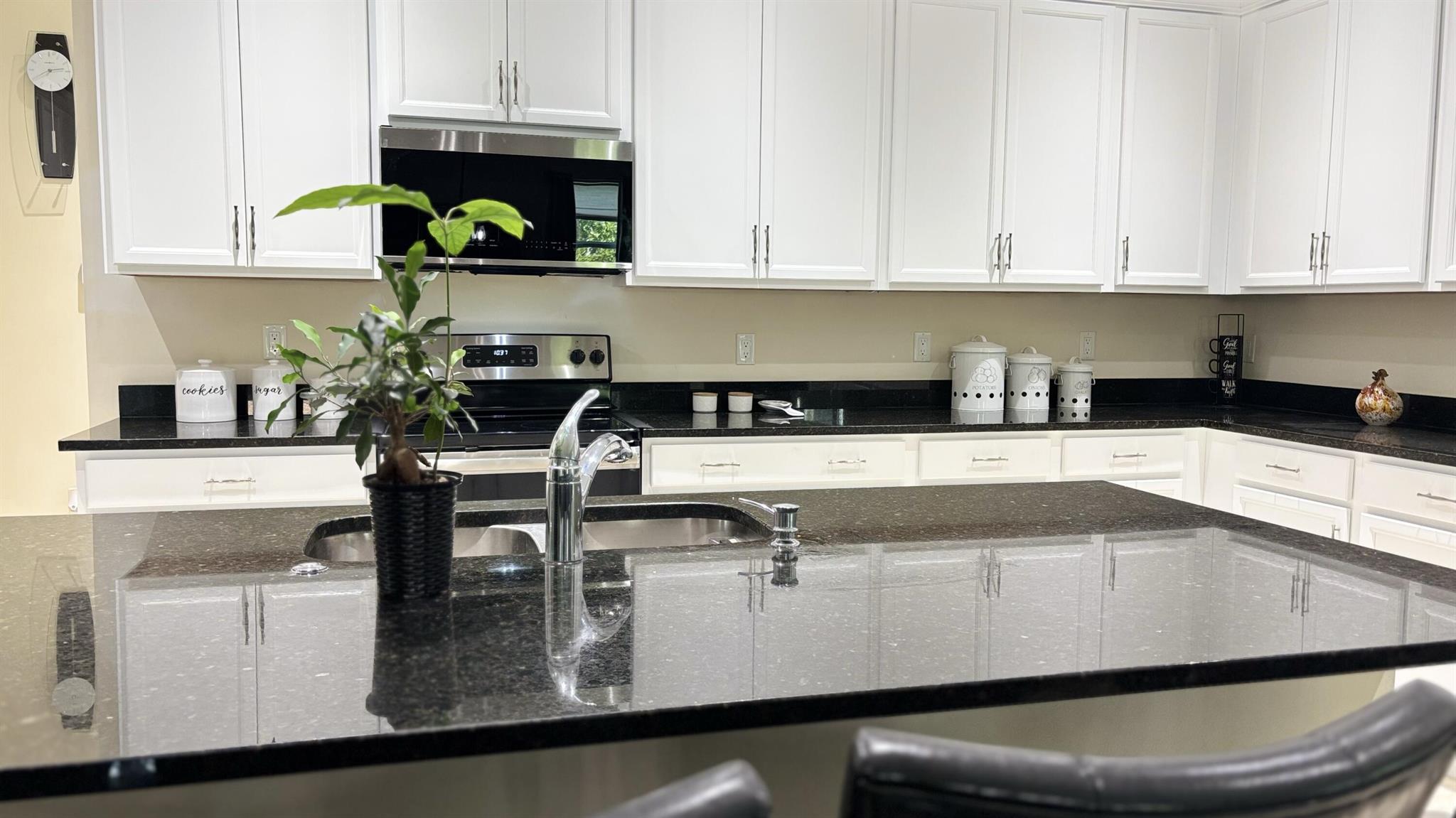 HAMMOCKS OF WESTLAKE - Residential