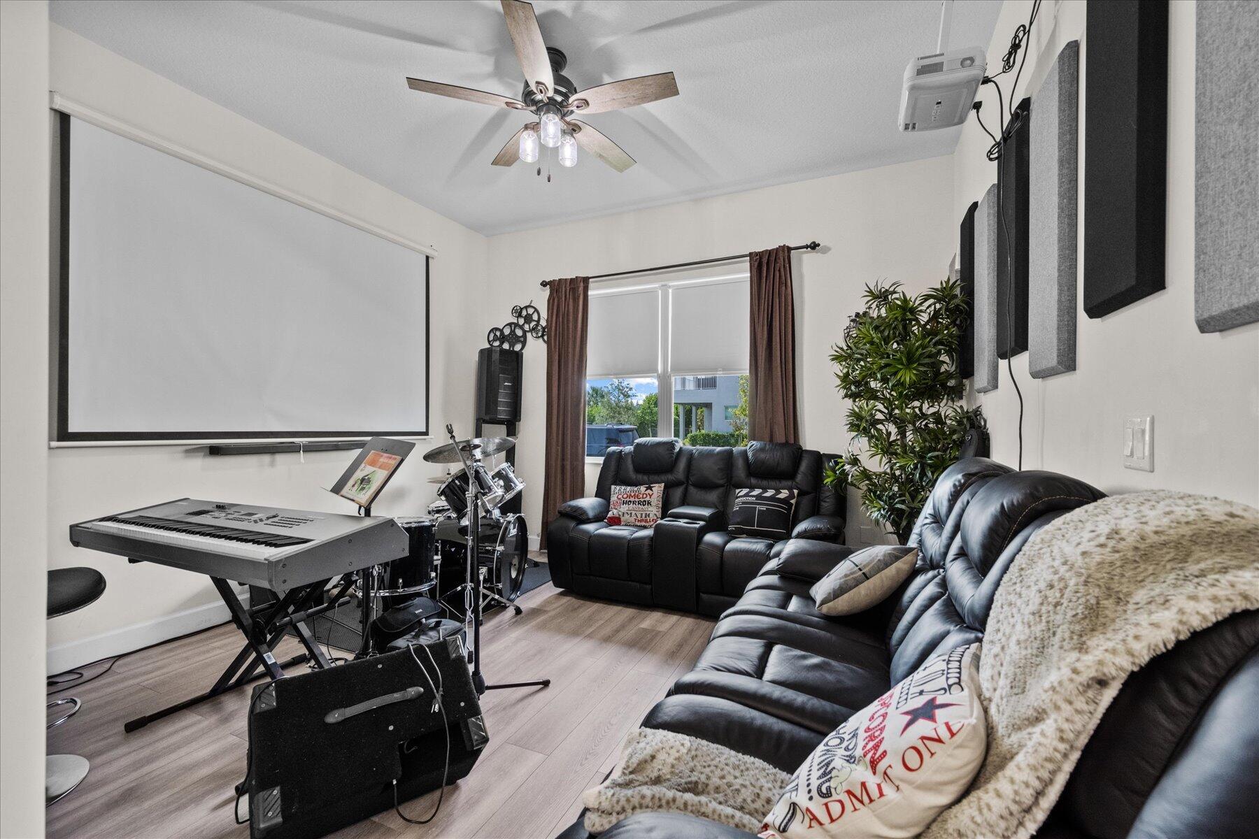 HAMMOCKS OF WESTLAKE - Residential