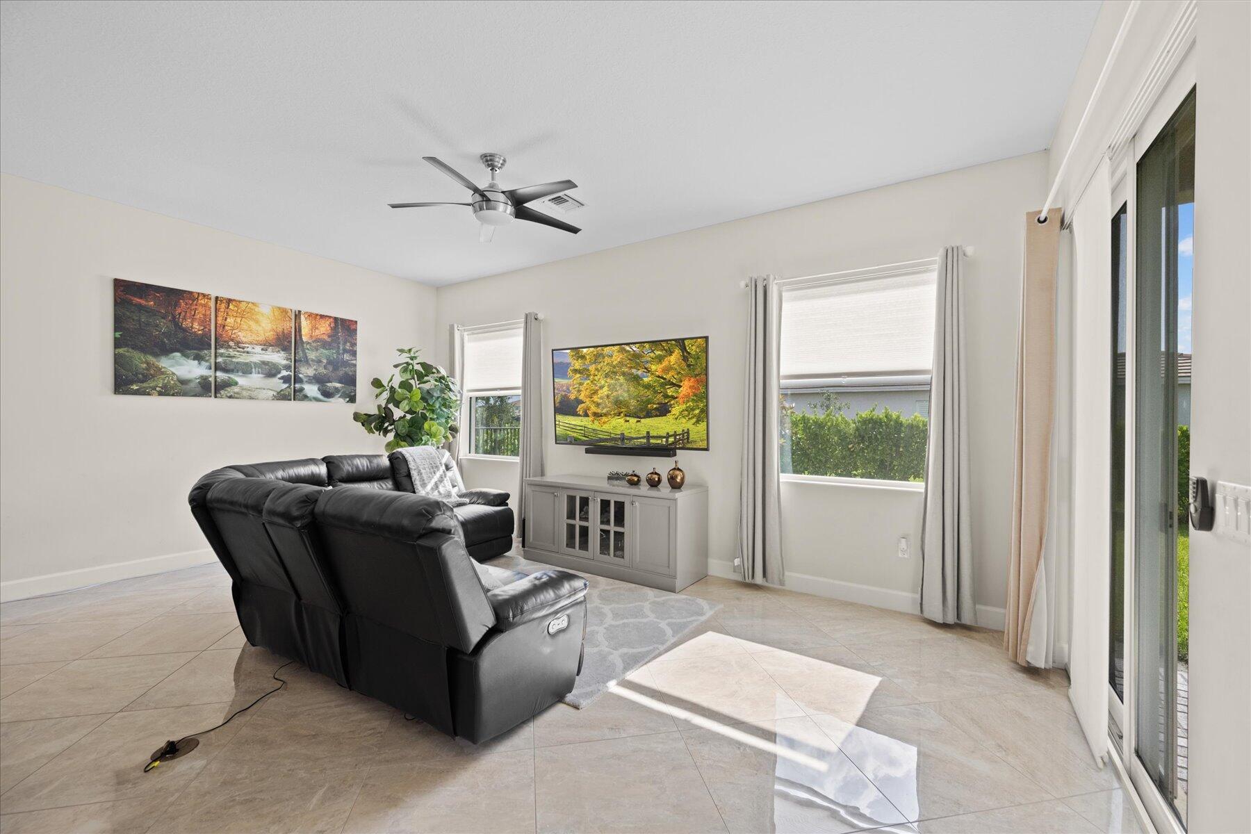 HAMMOCKS OF WESTLAKE - Residential