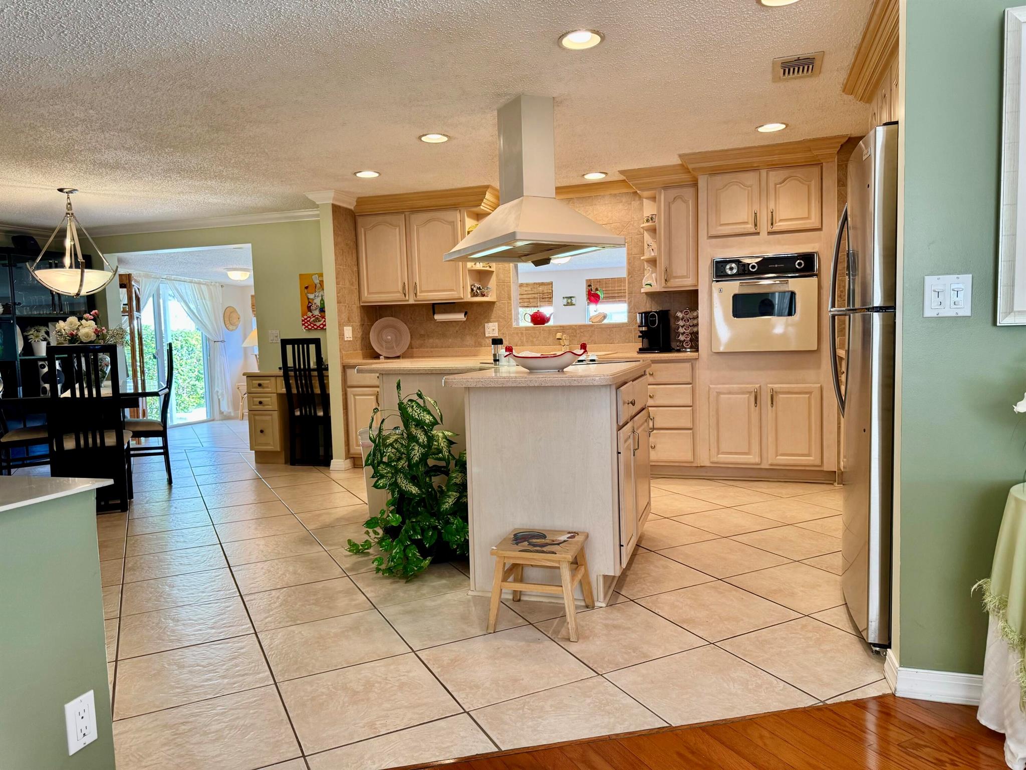 HIGHLAND MEADOWS ESTATES - Residential