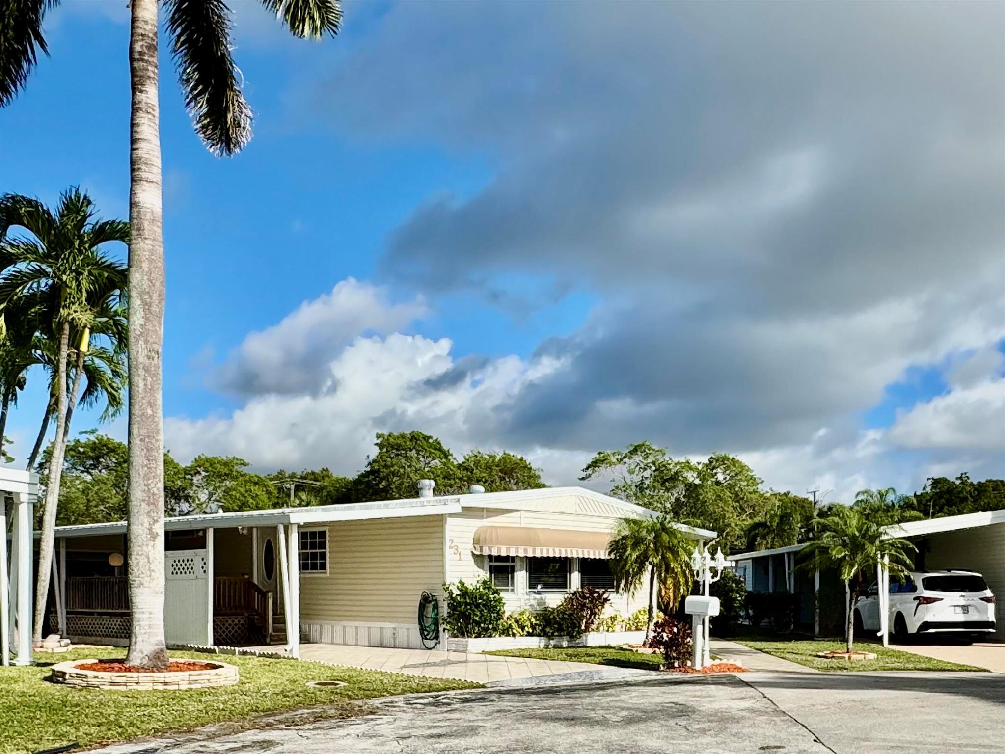 HIGHLAND MEADOWS ESTATES - Residential