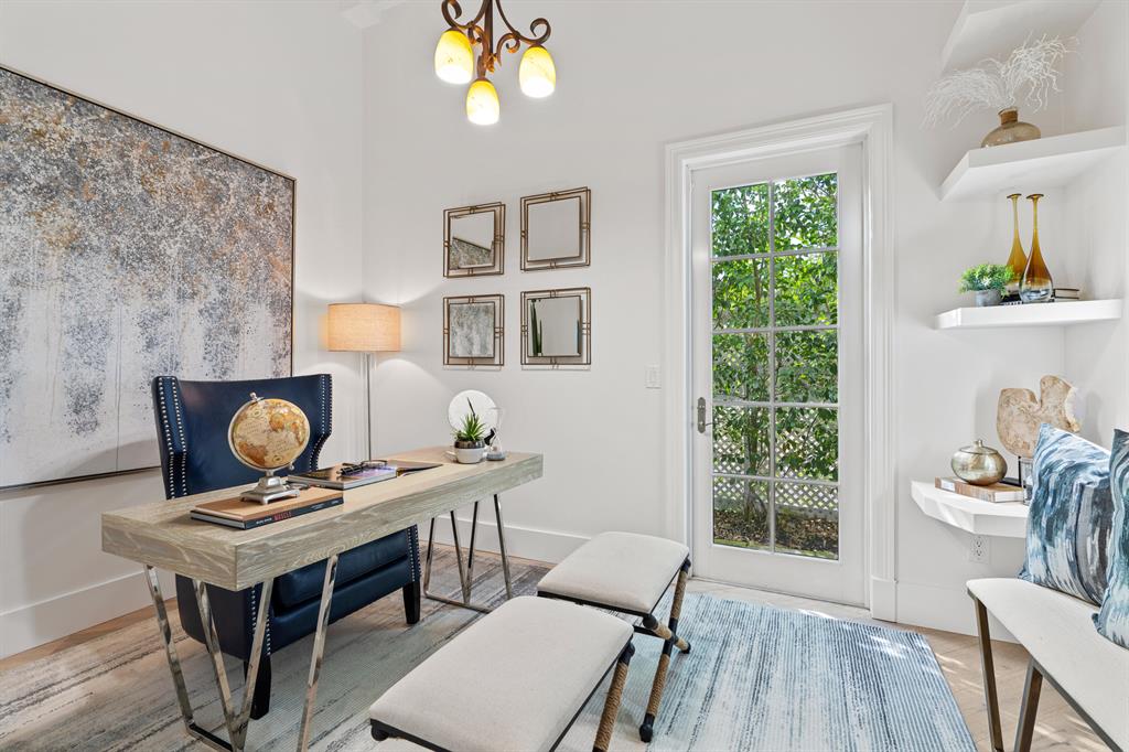 LAKEWOOD - Residential