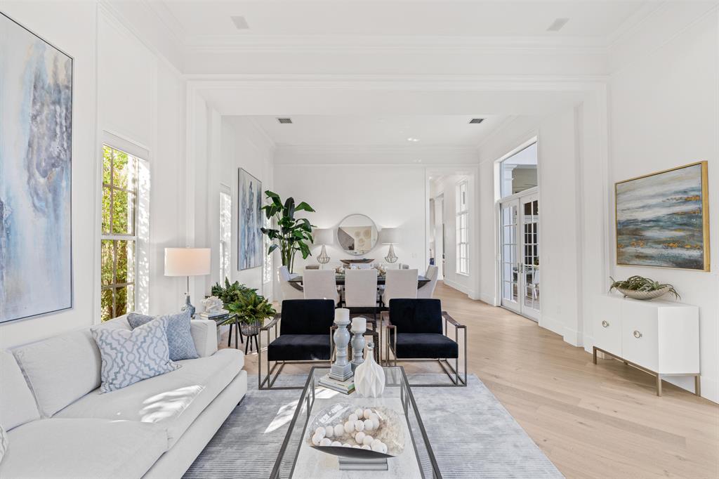 LAKEWOOD - Residential