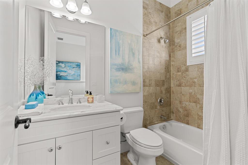 LAKEWOOD - Residential