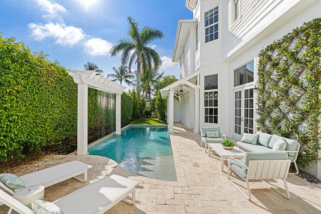 LAKEWOOD - Residential