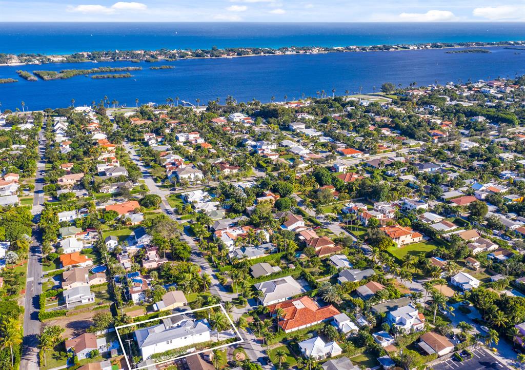 LAKEWOOD - Residential