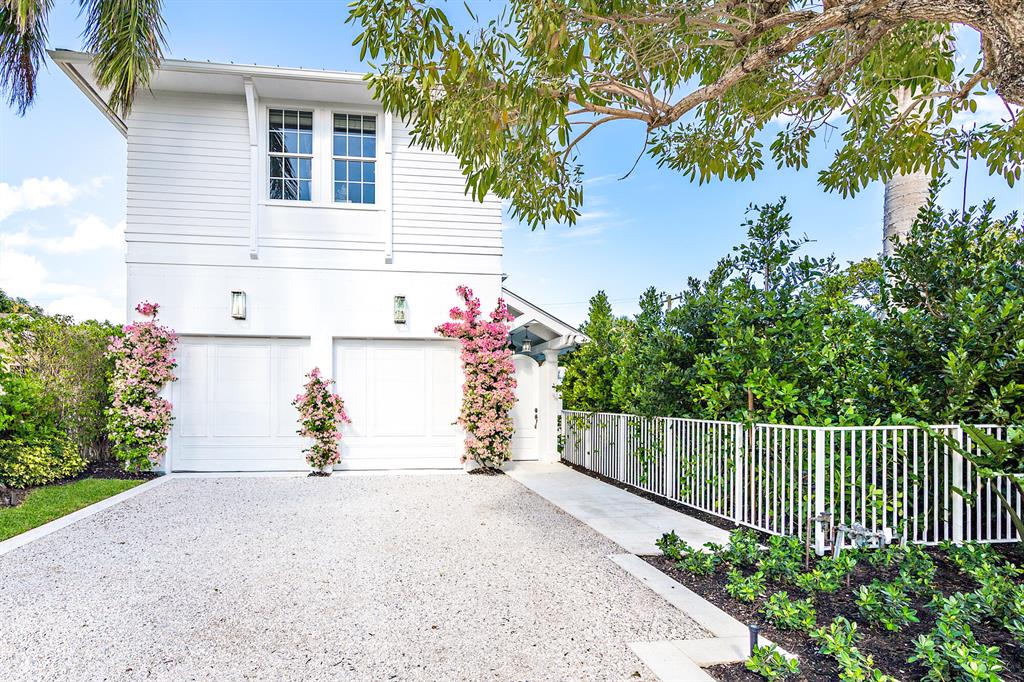 LAKEWOOD - Residential