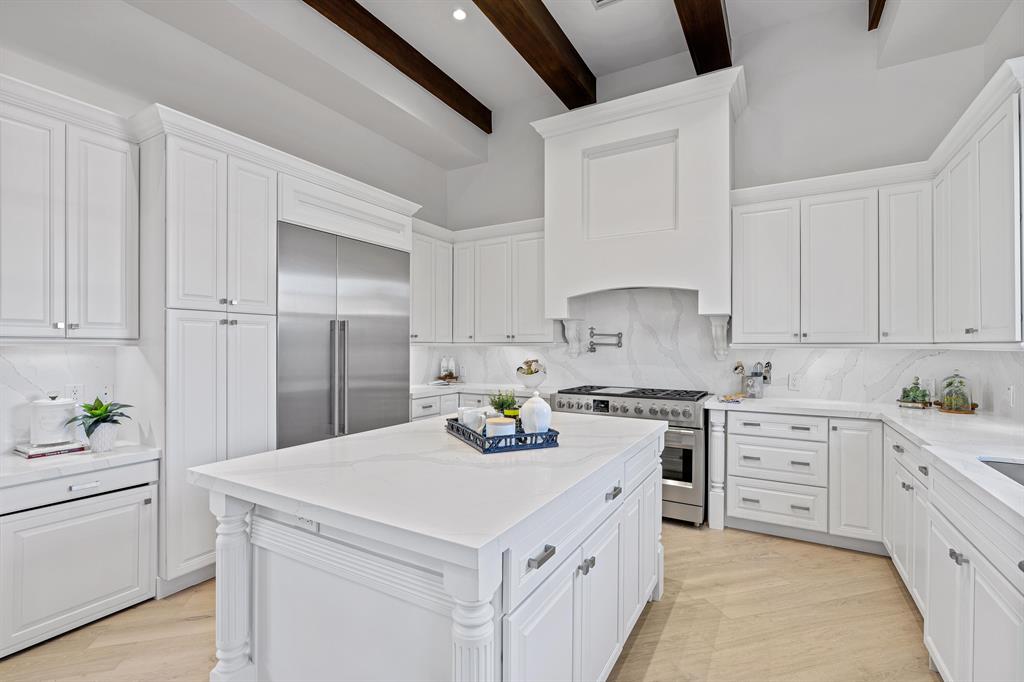 LAKEWOOD - Residential