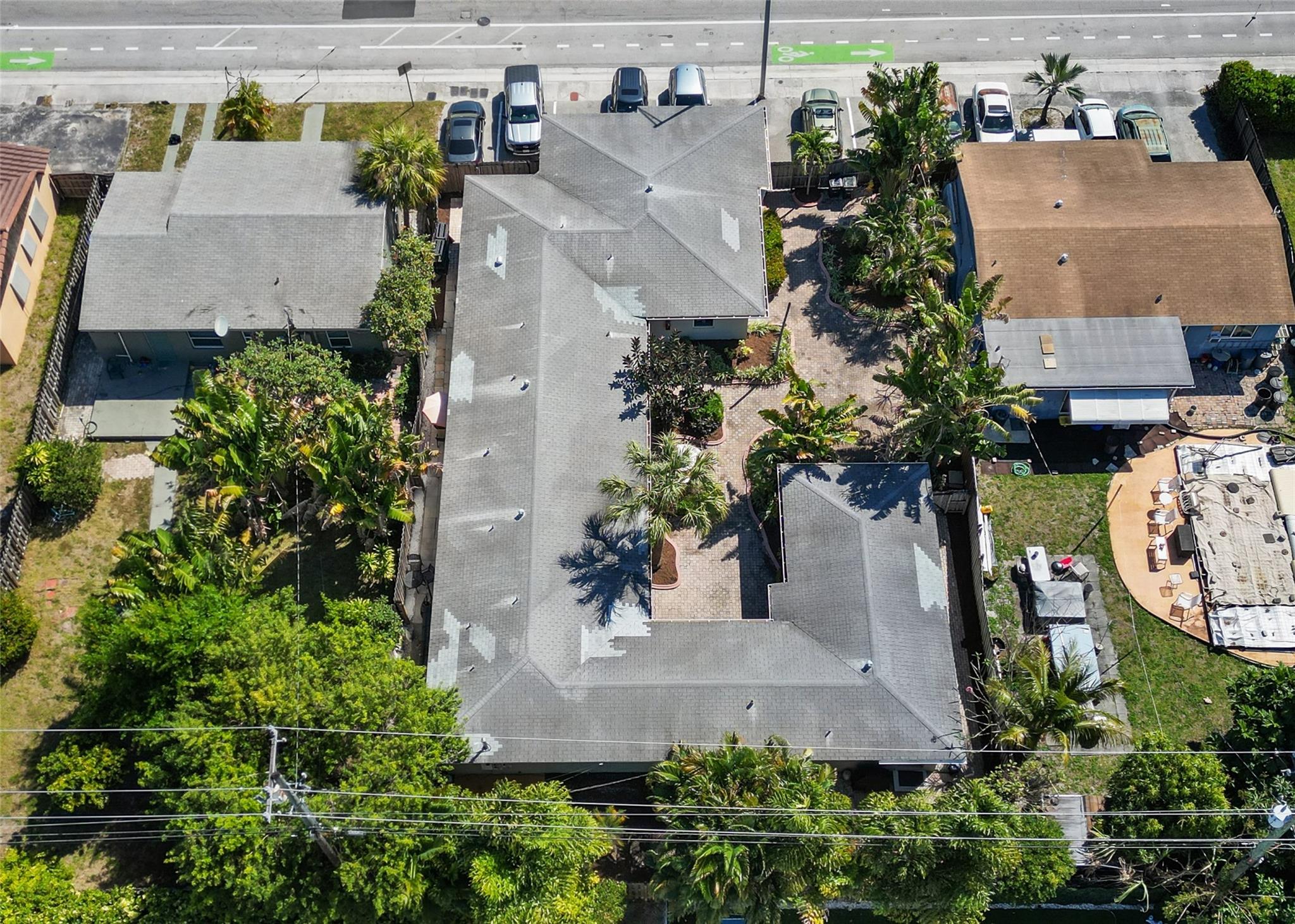 1115 NE 15th Ave