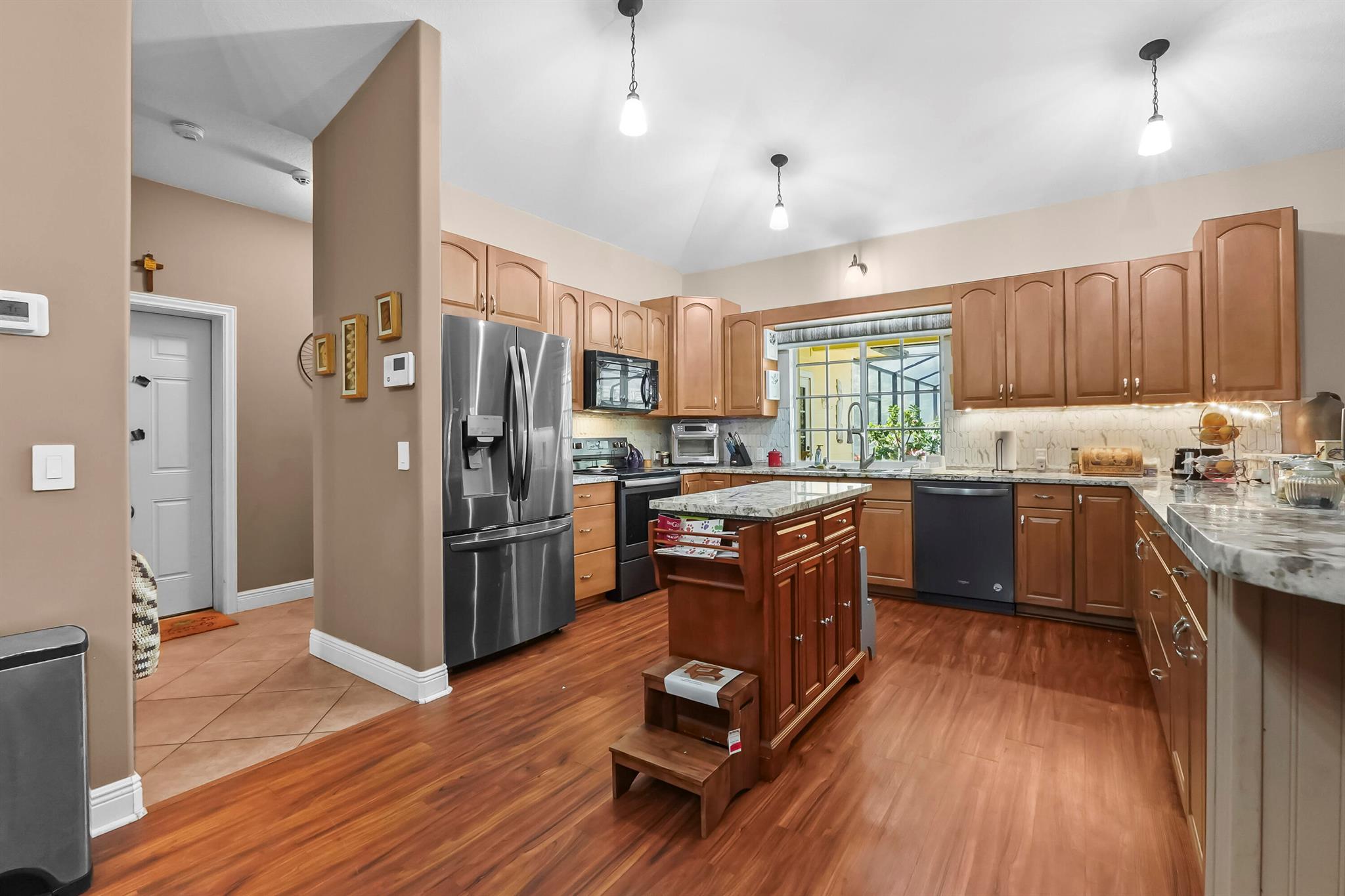 METES AND BOUNDS - Residential