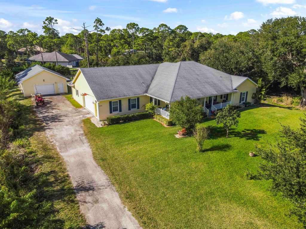 Photo of 5301 Bald Cypress Trail, Fort Pierce, FL 34951 (MLS # R11148511)