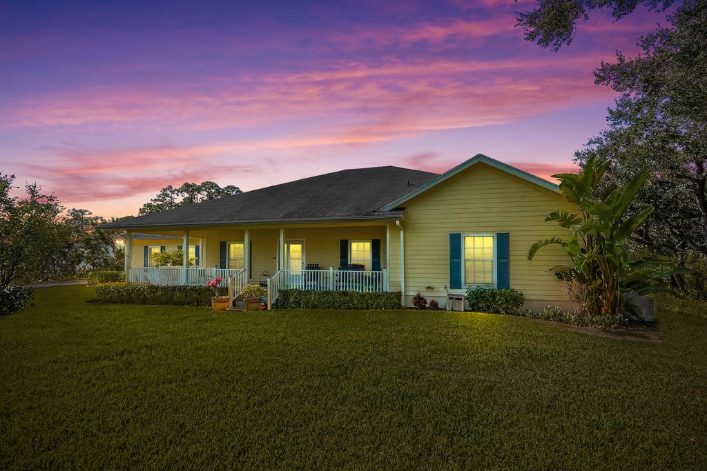 Photo of 5301 Bald Cypress Trail, Fort Pierce, FL 34951 (MLS # R11148511)