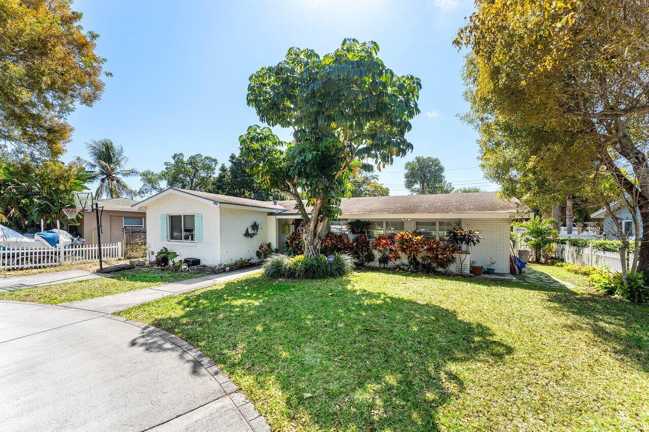 NORTHRIDGE - Residential