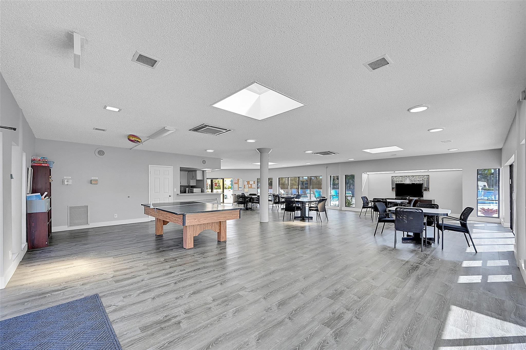 HIDDEN WOODS OF DEERCREEK - Residential