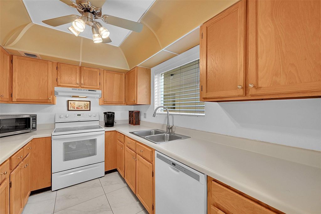 Photo of 111 Deer Creek Boulevard #108, Deerfield Beach, FL 33442 (MLS # F10554738)