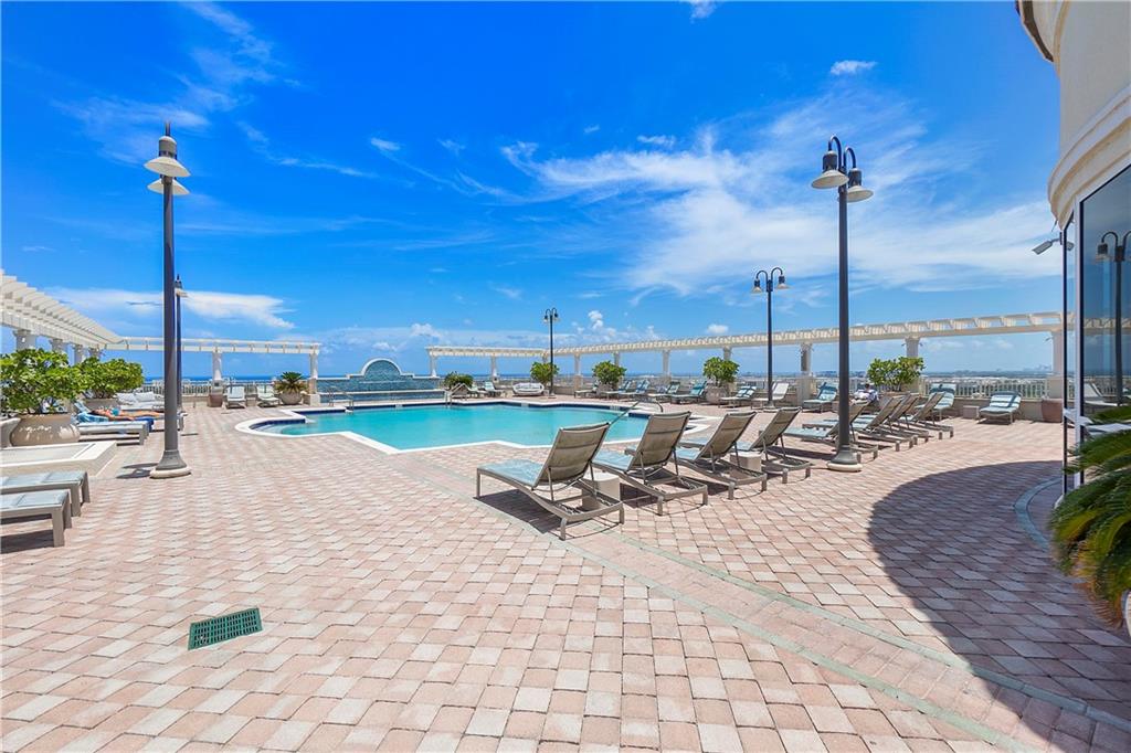 Nuriver Landing - Residential