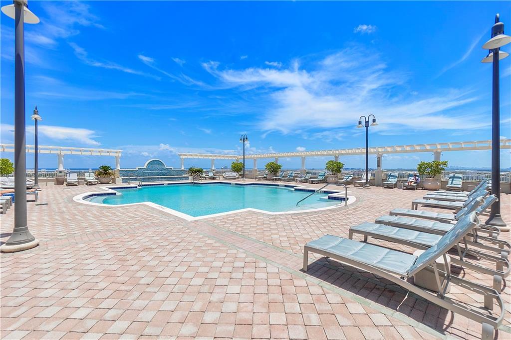 Nuriver Landing - Residential