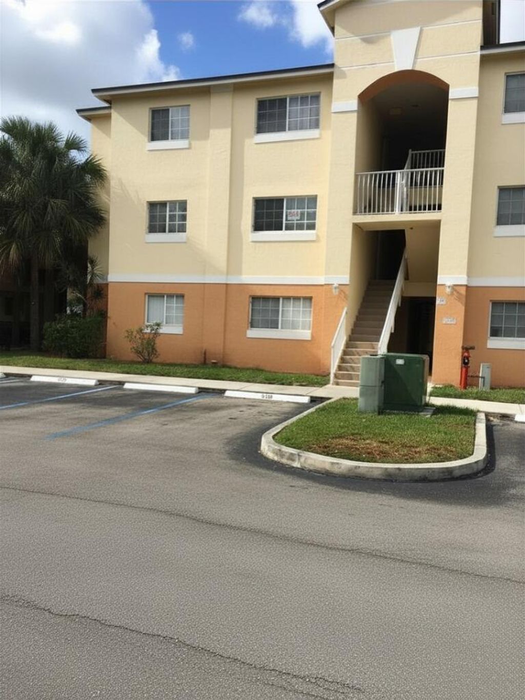 Photo of 3690 N 56th Avenue #931, Hollywood, FL 33021 (MLS # B26010127)