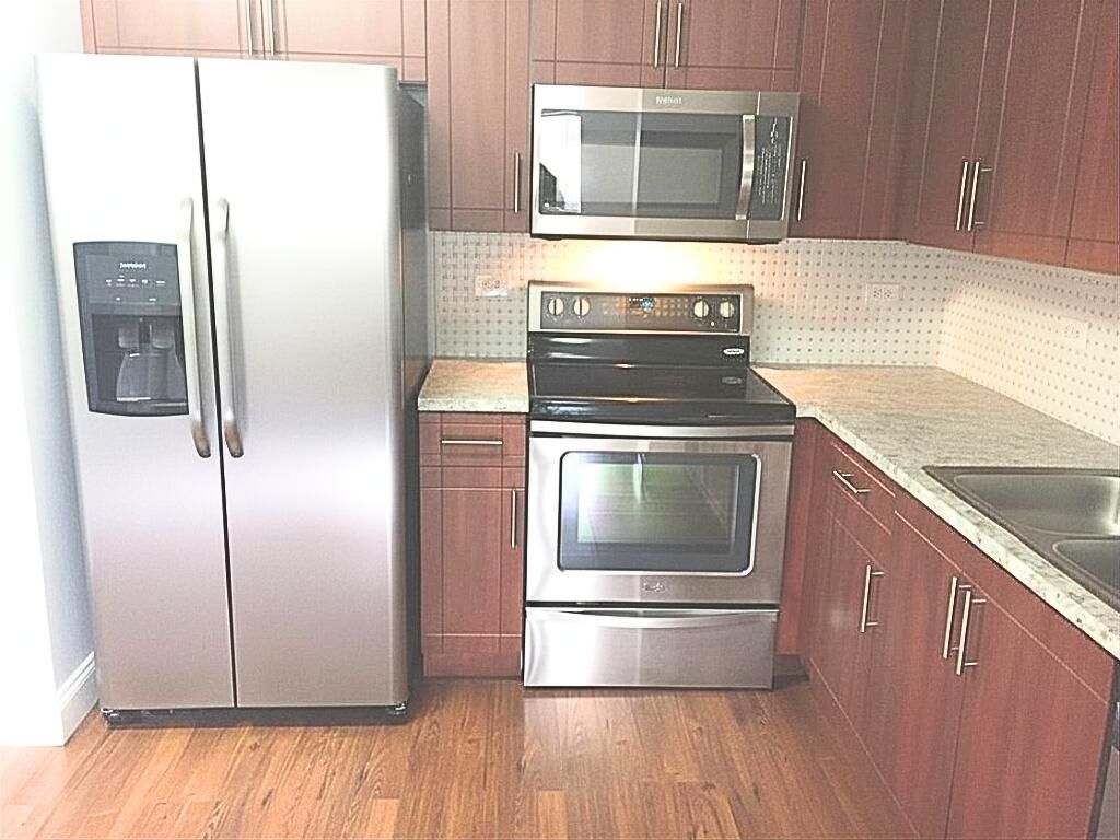 Photo of 3690 N 56th Avenue #931, Hollywood, FL 33021 (MLS # B26010127)