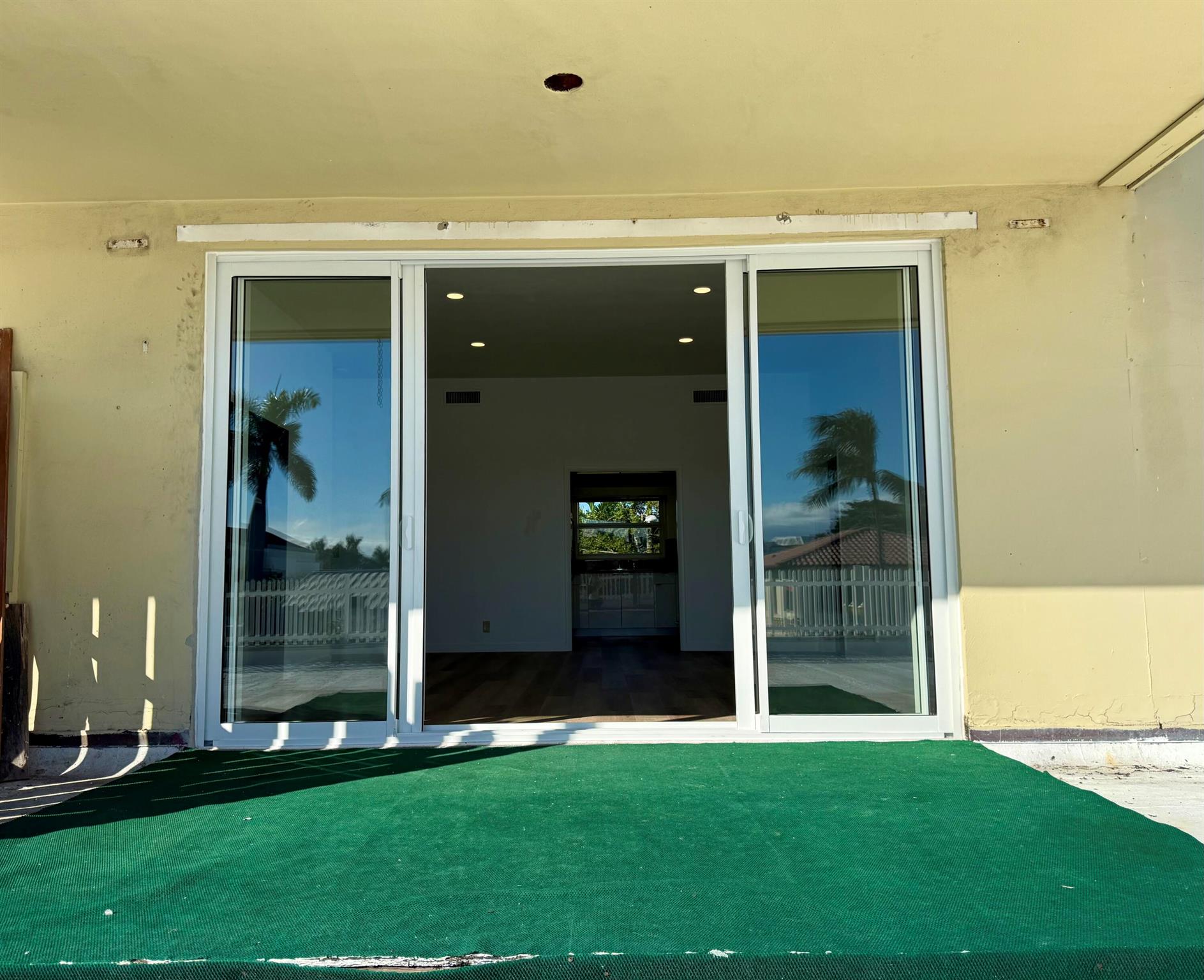 S/D OF 16-46-43 LYG E OF - Residential Lease