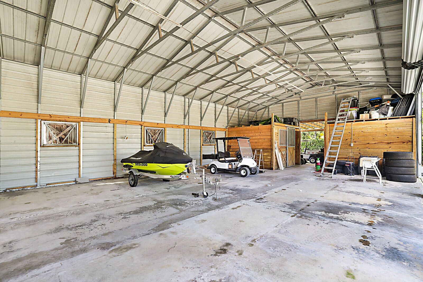 Acreage & Unrec - Residential