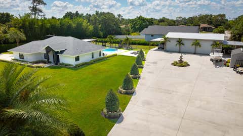 Featured picture for the property R11160268