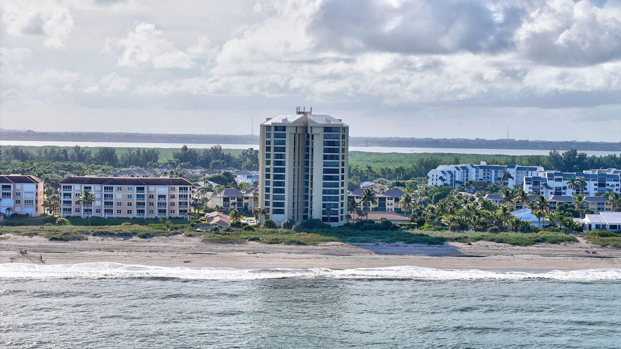 OCEAN VILLAGE - SEASCAPE II CONDOMINIUM - Residential