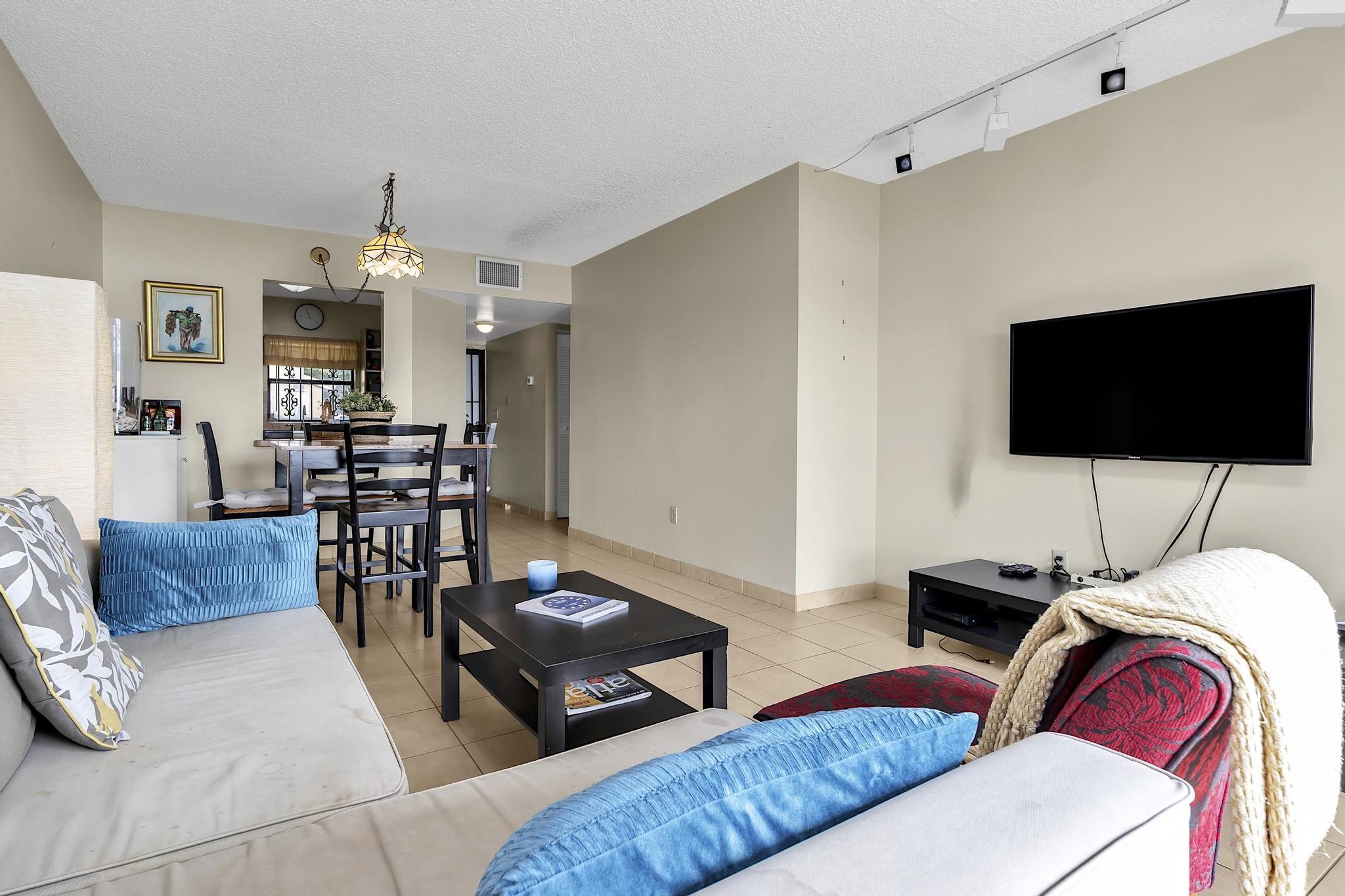 LAGO GRANDE ONE CONDO - Residential Lease