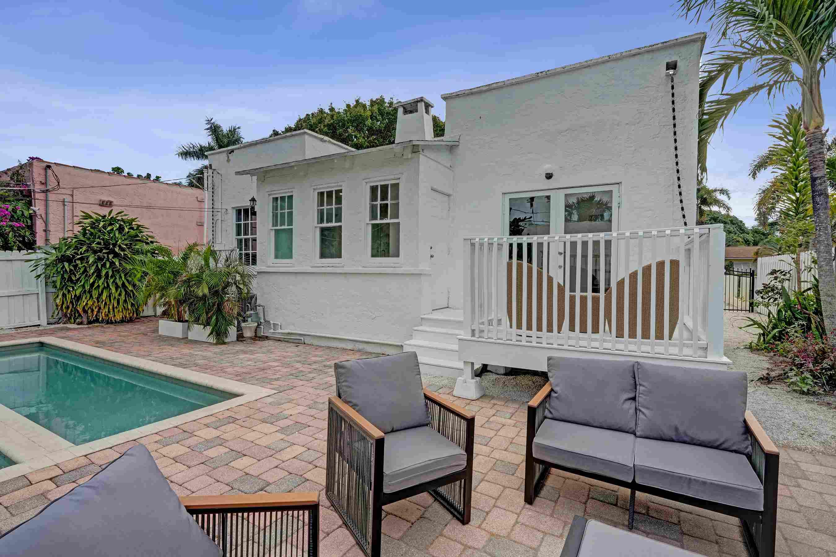 NORTHWOOD - Residential Lease