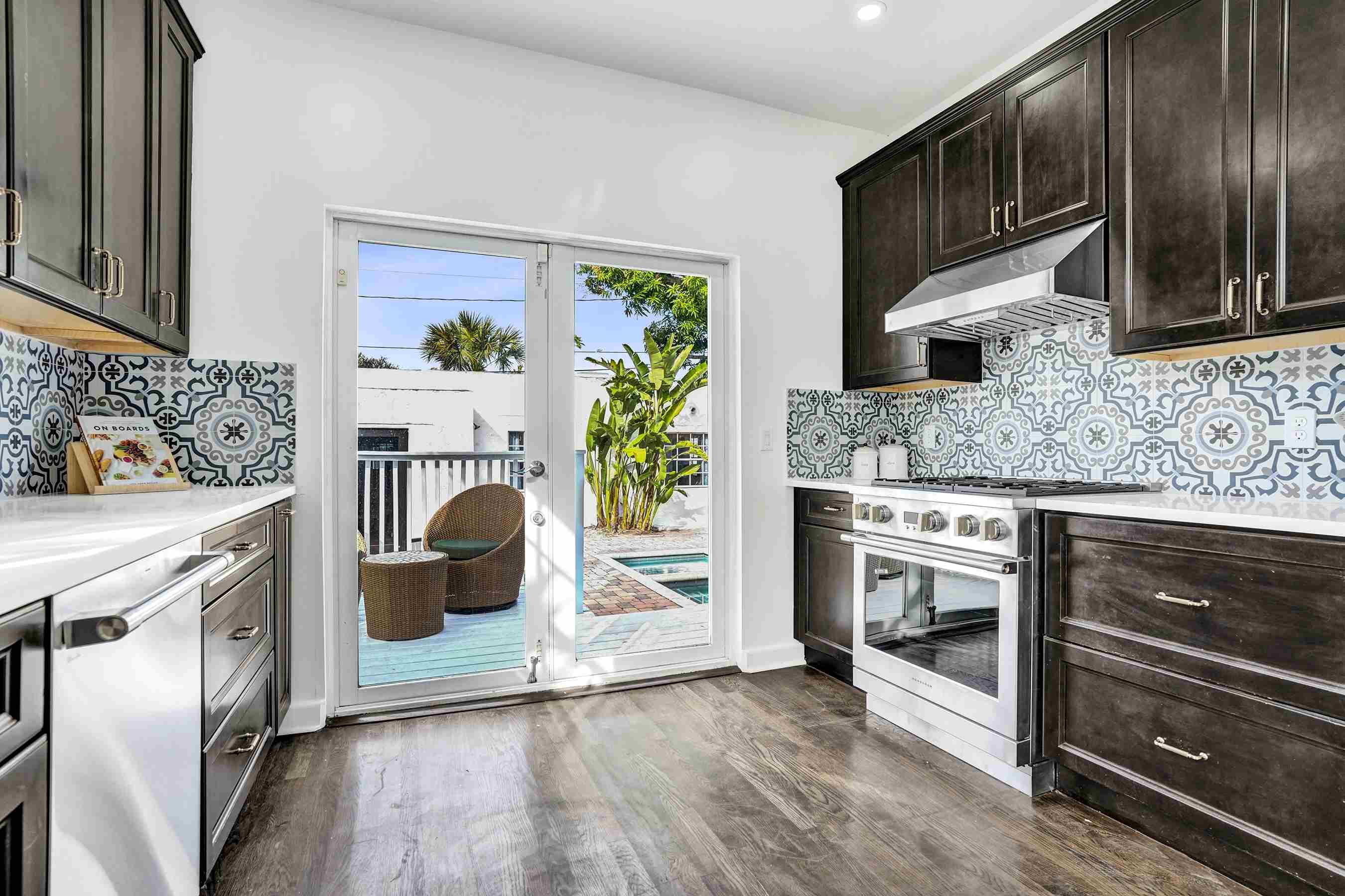 NORTHWOOD - Residential Lease