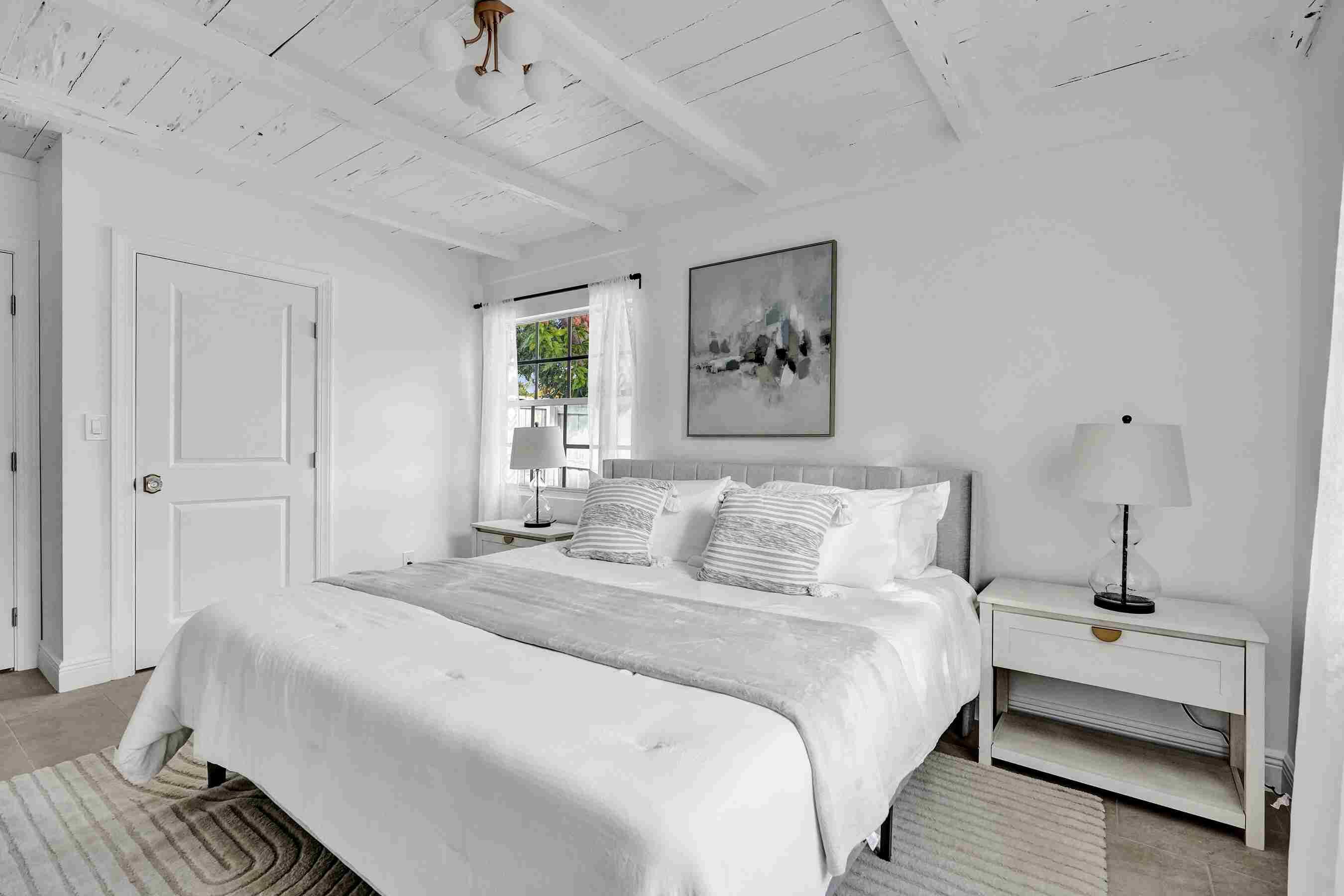 NORTHWOOD - Residential Lease