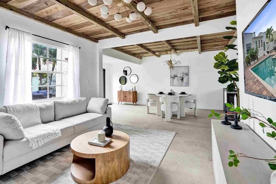 NORTHWOOD - Residential Lease