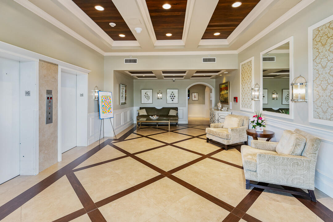 OCEAN TRAIL CONDO IV - Residential