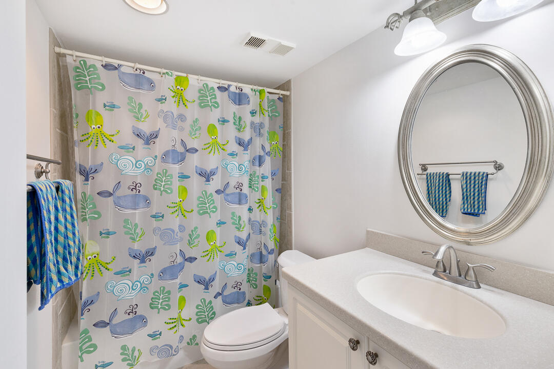 OCEAN TRAIL CONDO IV - Residential