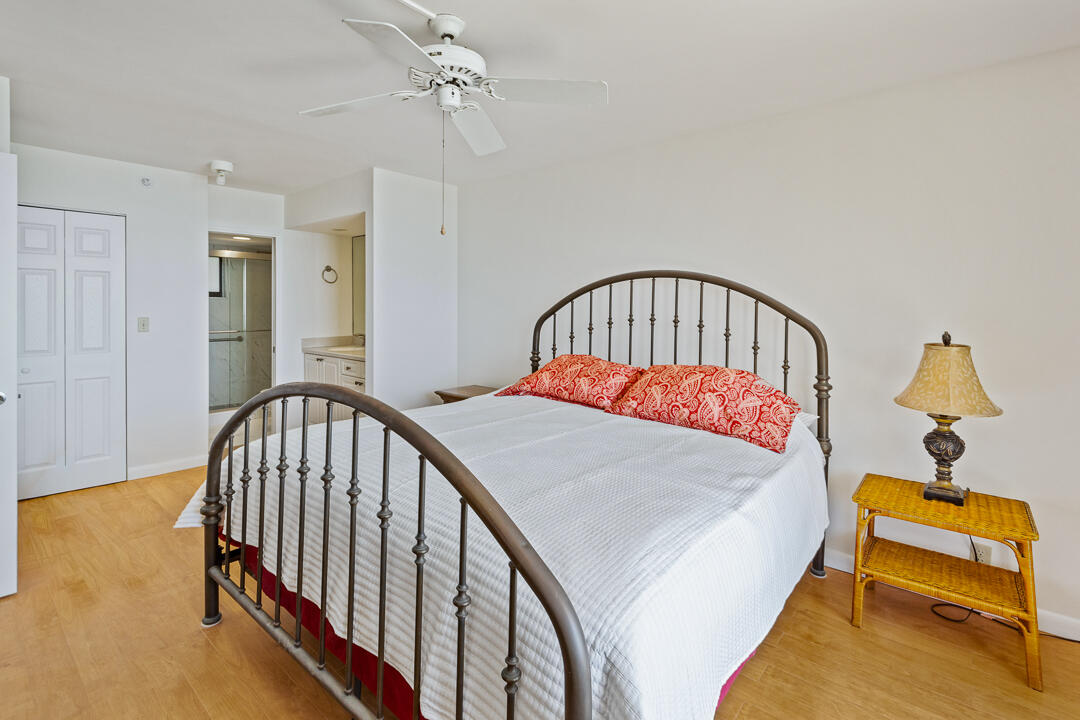 OCEAN TRAIL CONDO IV - Residential