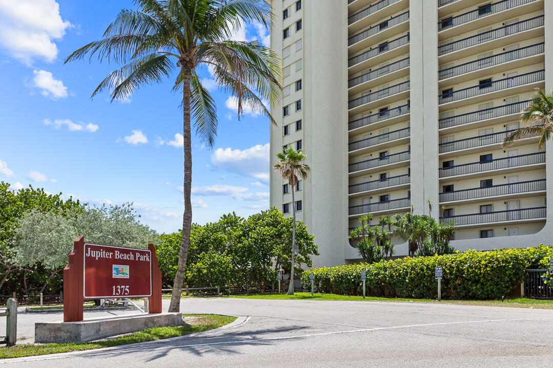 OCEAN TRAIL CONDO IV - Residential