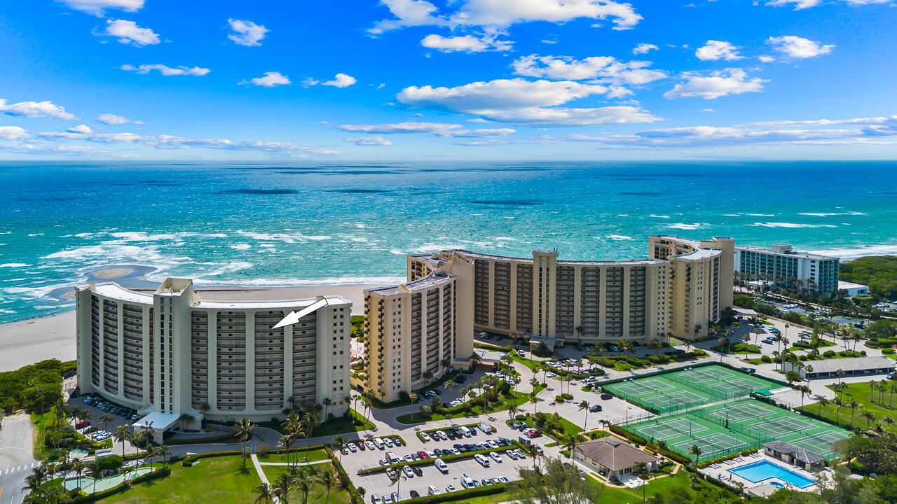 OCEAN TRAIL CONDO IV - Residential