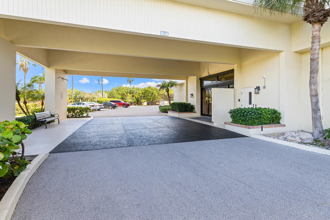 OCEAN TRAIL CONDO IV - Residential